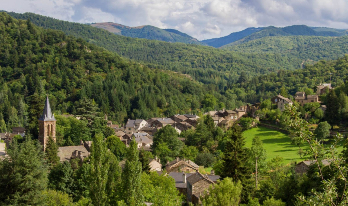 Saint-Julien-d'Arpaon, France